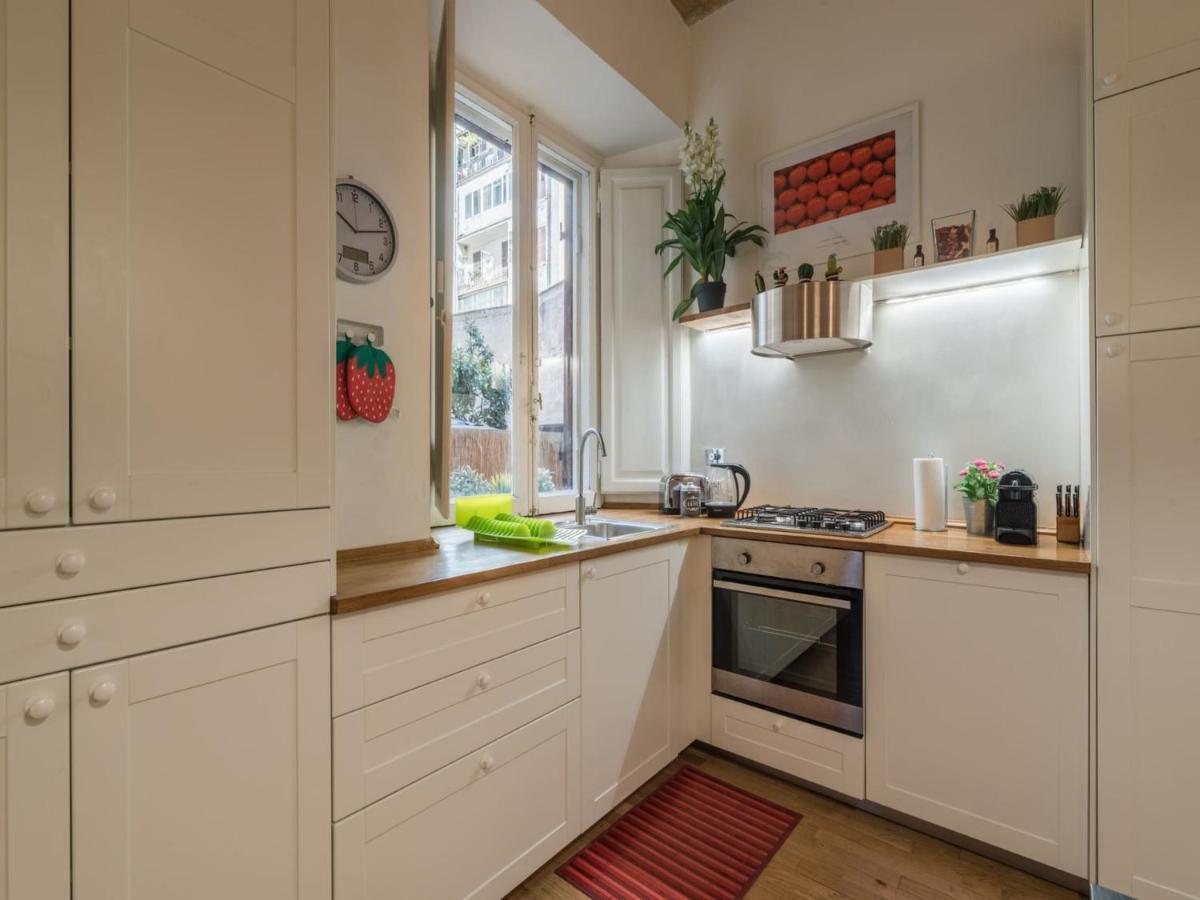 The Best Rent - Elegant Flat Near Colosseum 로마 외부 사진