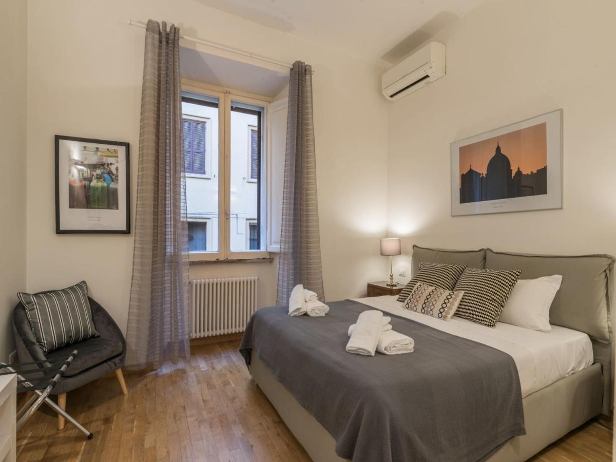 The Best Rent - Elegant Flat Near Colosseum 로마 외부 사진