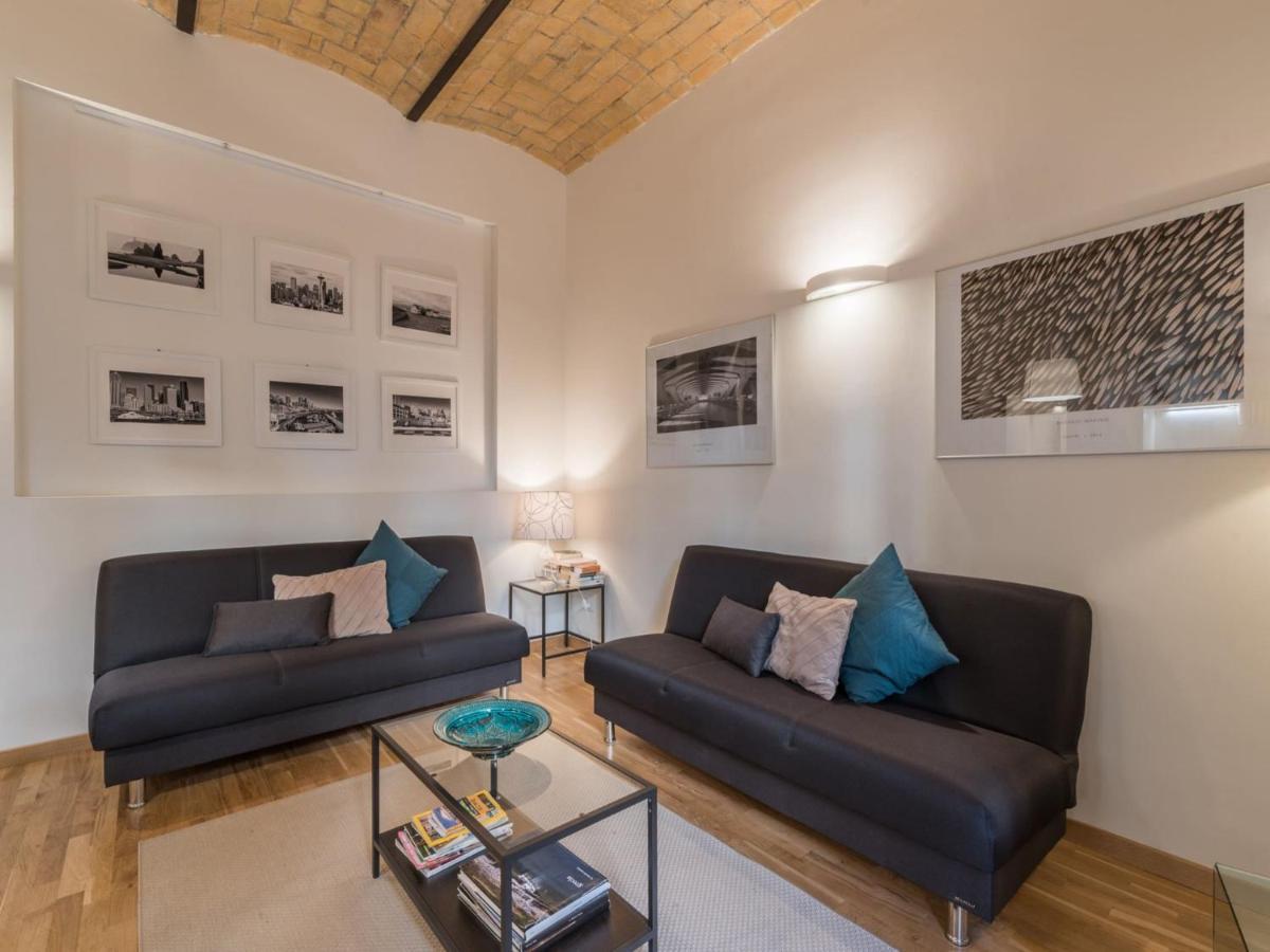 The Best Rent - Elegant Flat Near Colosseum 로마 외부 사진